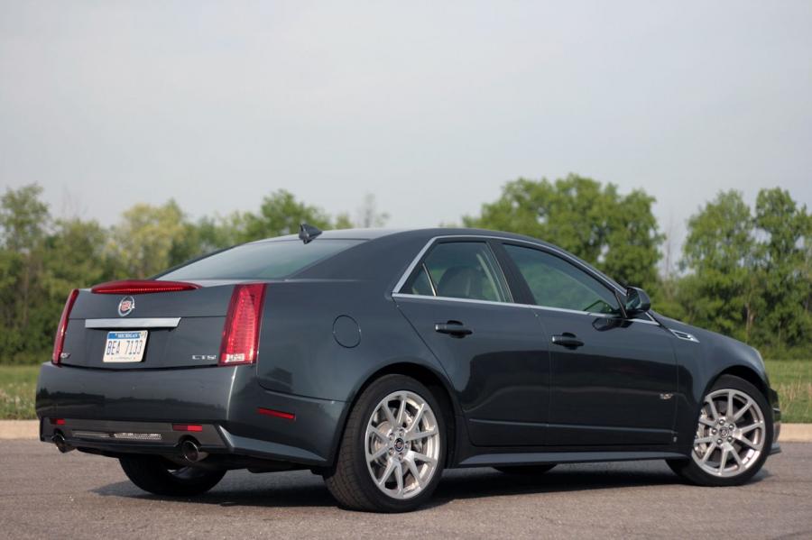  Cadillac CTS-V Coupe 2010 года  (фото 159 из 315)